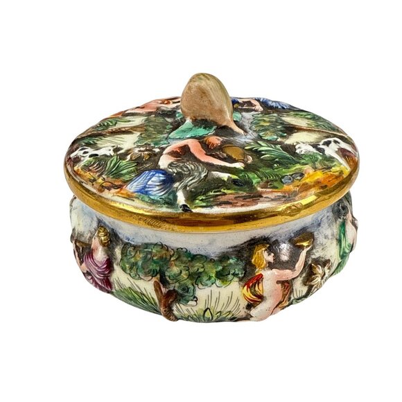 Vintage Capodimonte Italy 621 Crowned N Porcelain Trinket Box Pastoral Scenes - Picture 2 of 8